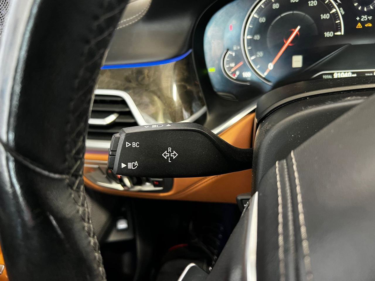 Used 2018 BMW 750i xDrive image 34