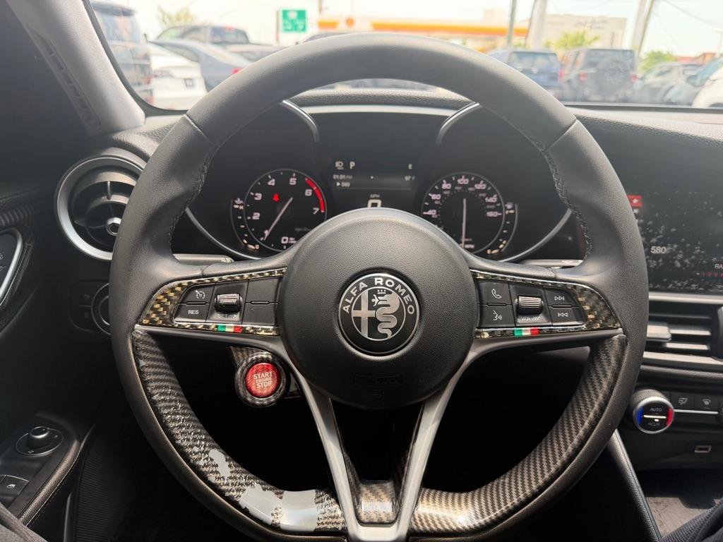 Used 2018 Alfa Romeo Giulia RWD image 15