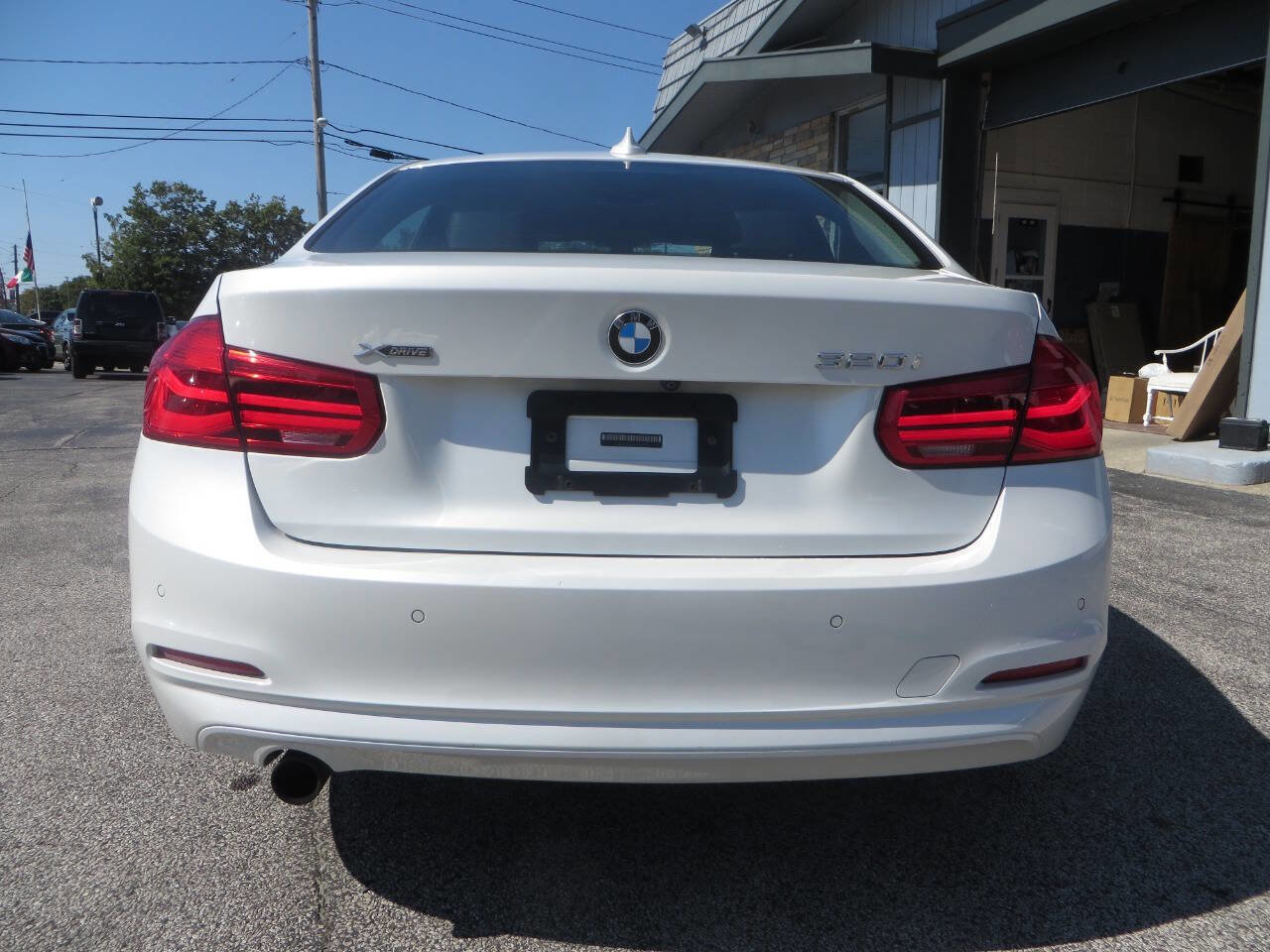 Used 2016 BMW 320i xDrive Sedan image 26