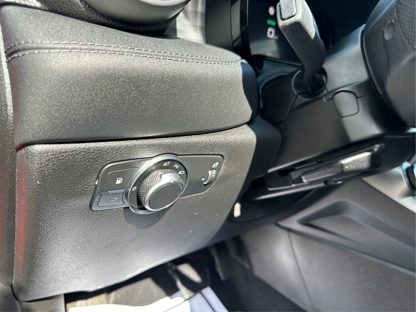 Used 2024 Alfa Romeo Tonale Ti w/ Premium Interior Package image 20