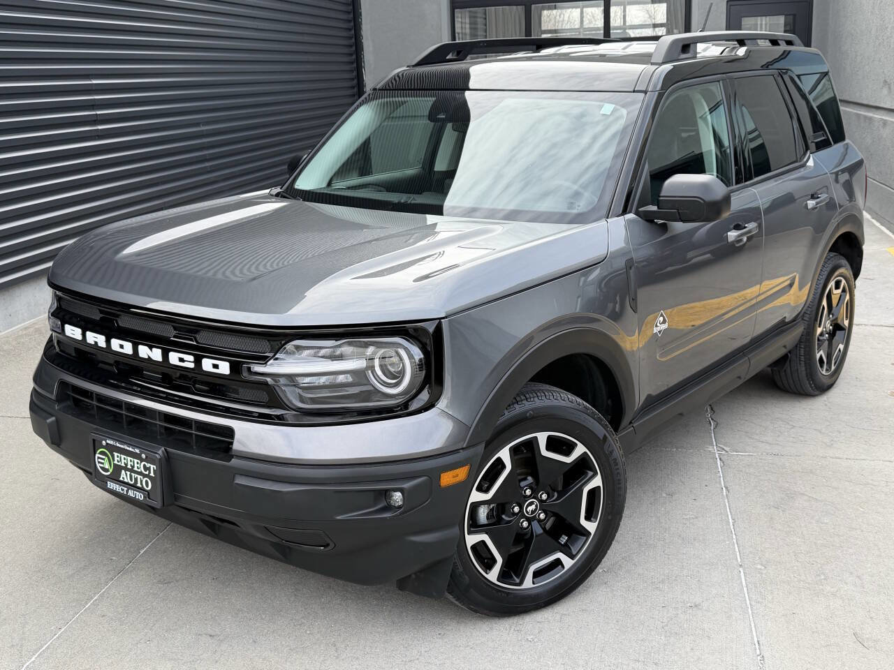 Used 2023 Ford Bronco Sport Outer Banks image 2