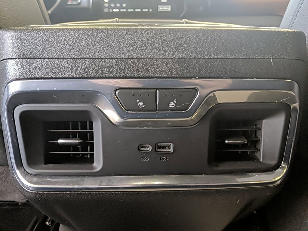 Used 2022 GMC Sierra 1500 Denali AWD/4WD image 17