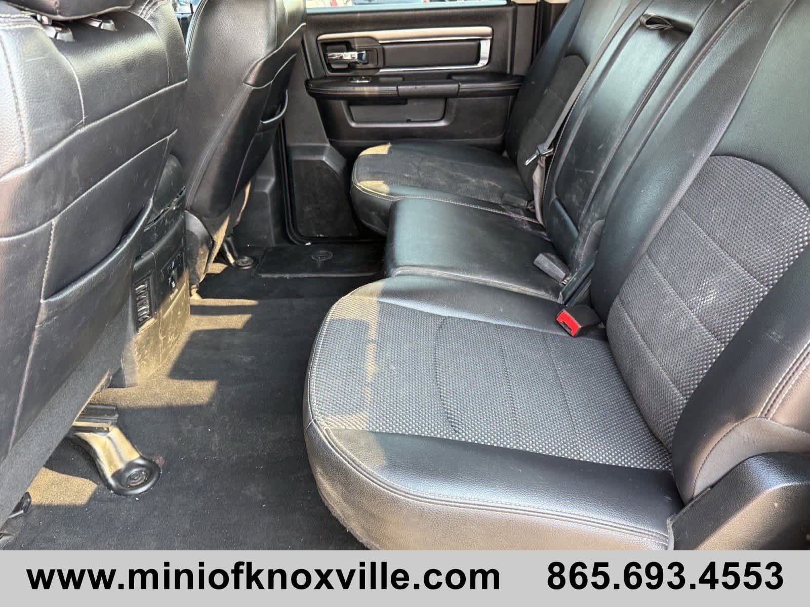 Used 2018 RAM 2500 Big Horn w/ Sport Appearance Group AWD/4WD image 17