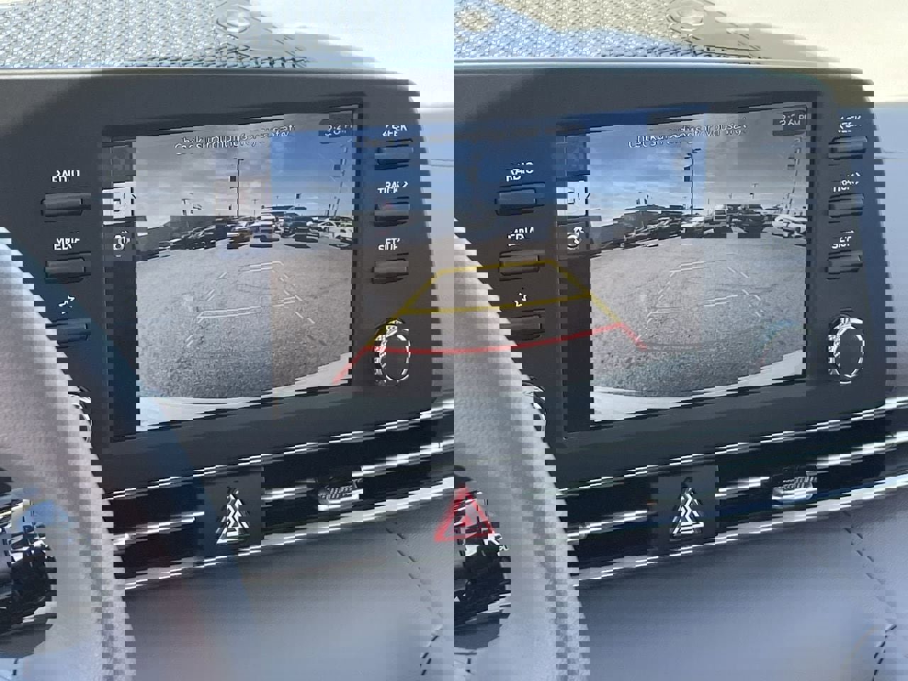 Certified 2025 Hyundai Elantra SE image 25