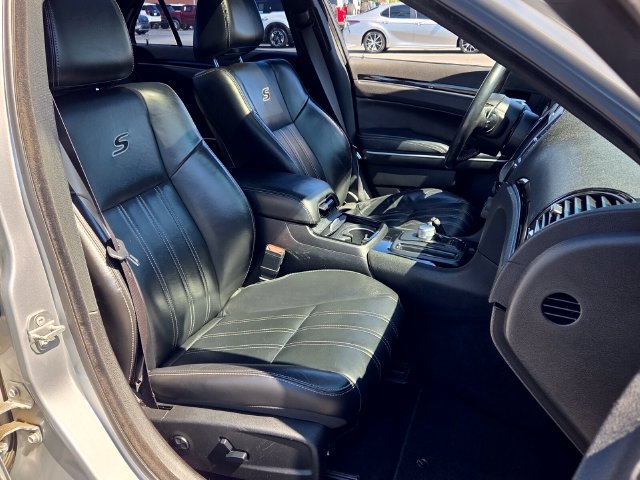 Used 2020 Chrysler 300 S RWD image 16