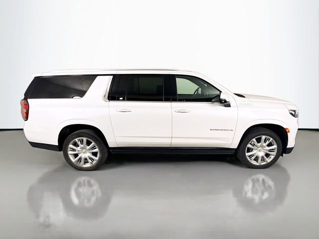 Used 2023 Chevrolet Suburban High Country image 10