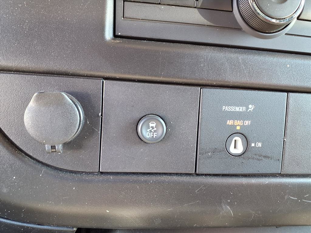 Used 2024 Chevrolet Express 2500 w/ Driver Convenience Package image 5
