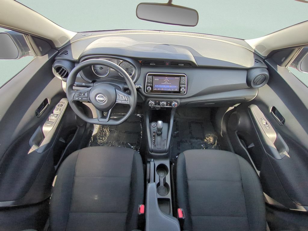 Certified 2025 Nissan Kicks Play S FWD image 11