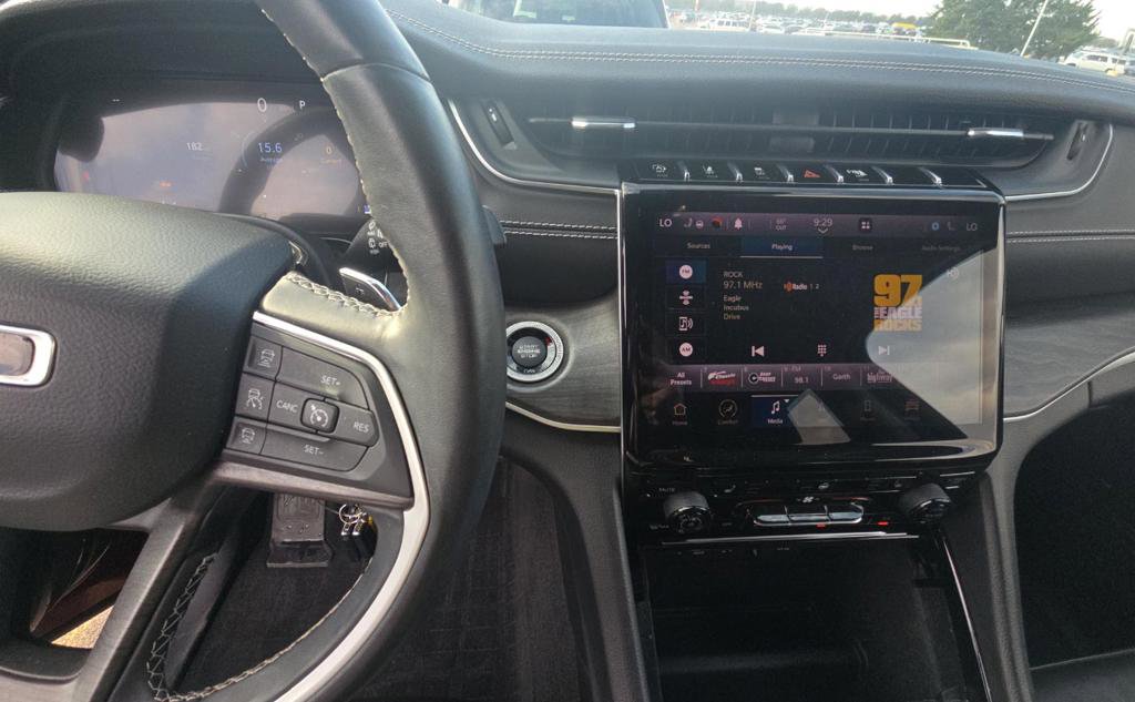 Used 2021 Jeep Grand Cherokee L Limited image 9