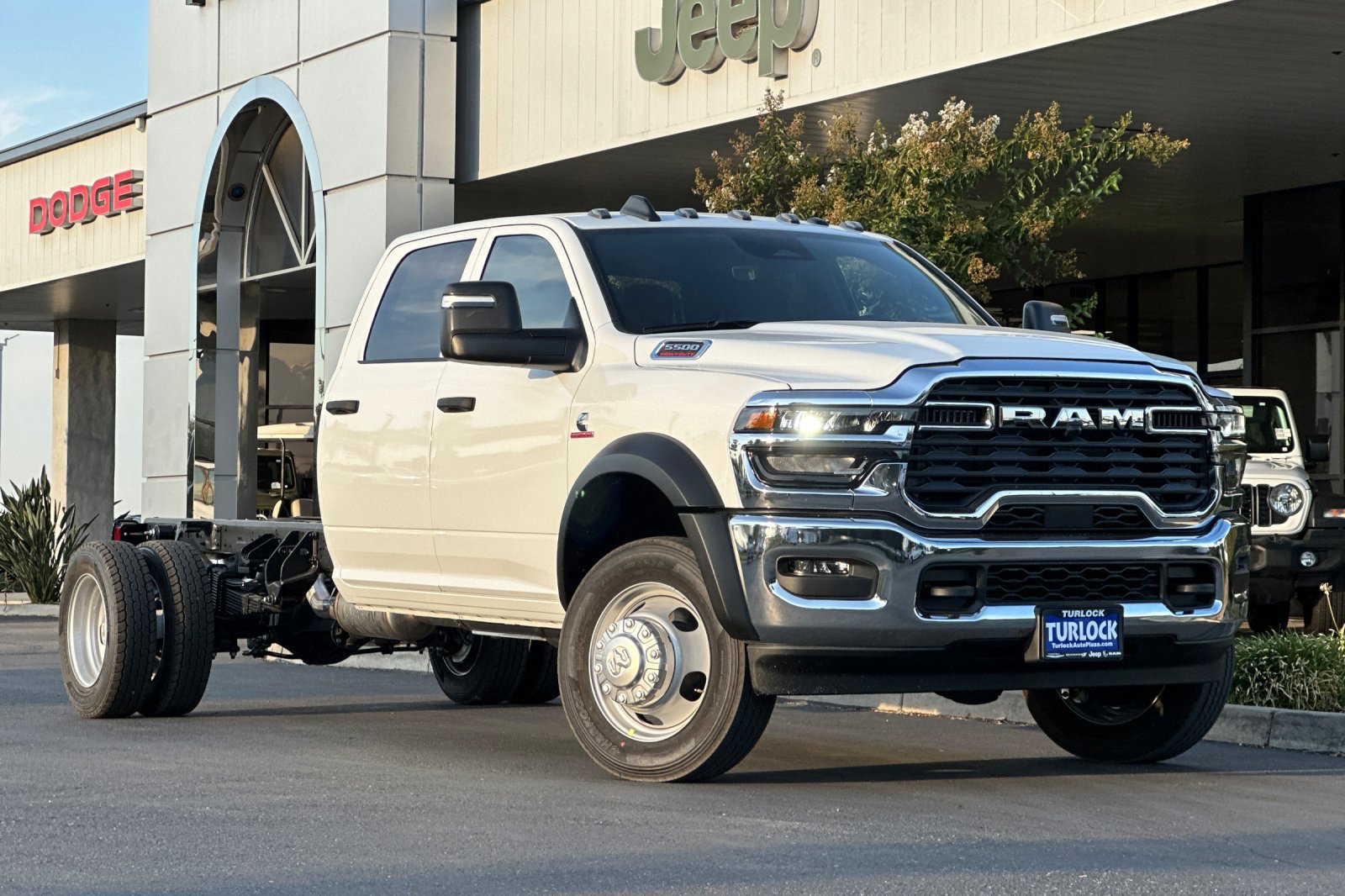 New 2026 RAM 5500 Tradesman w/ Chrome Appearance Group image 2