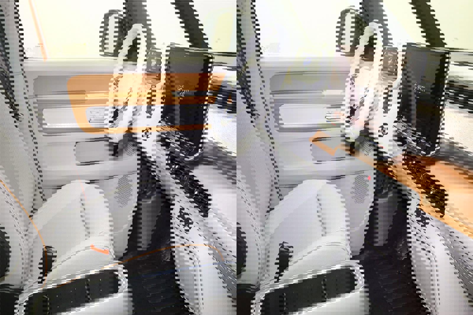 New 2025 Volkswagen ID. Buzz 1st Edition image 12