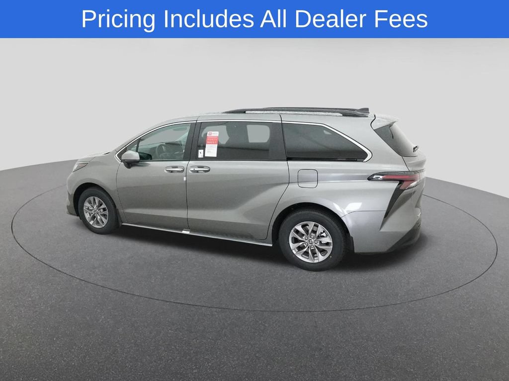 New 2026 Toyota Sienna XLE FWD image 4