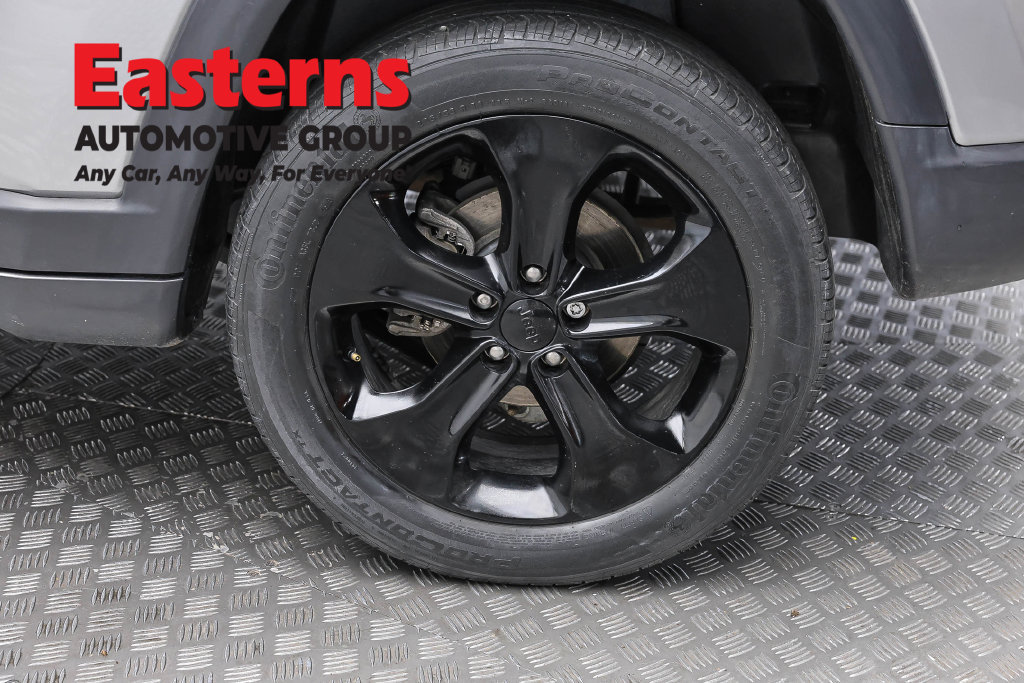 Used 2020 Jeep Compass Latitude AWD/4WD image 10