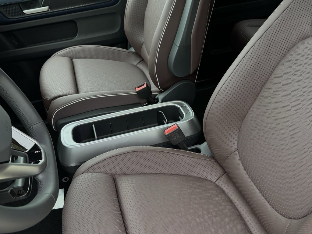 New 2025 Volkswagen ID. Buzz Pro S Plus image 23