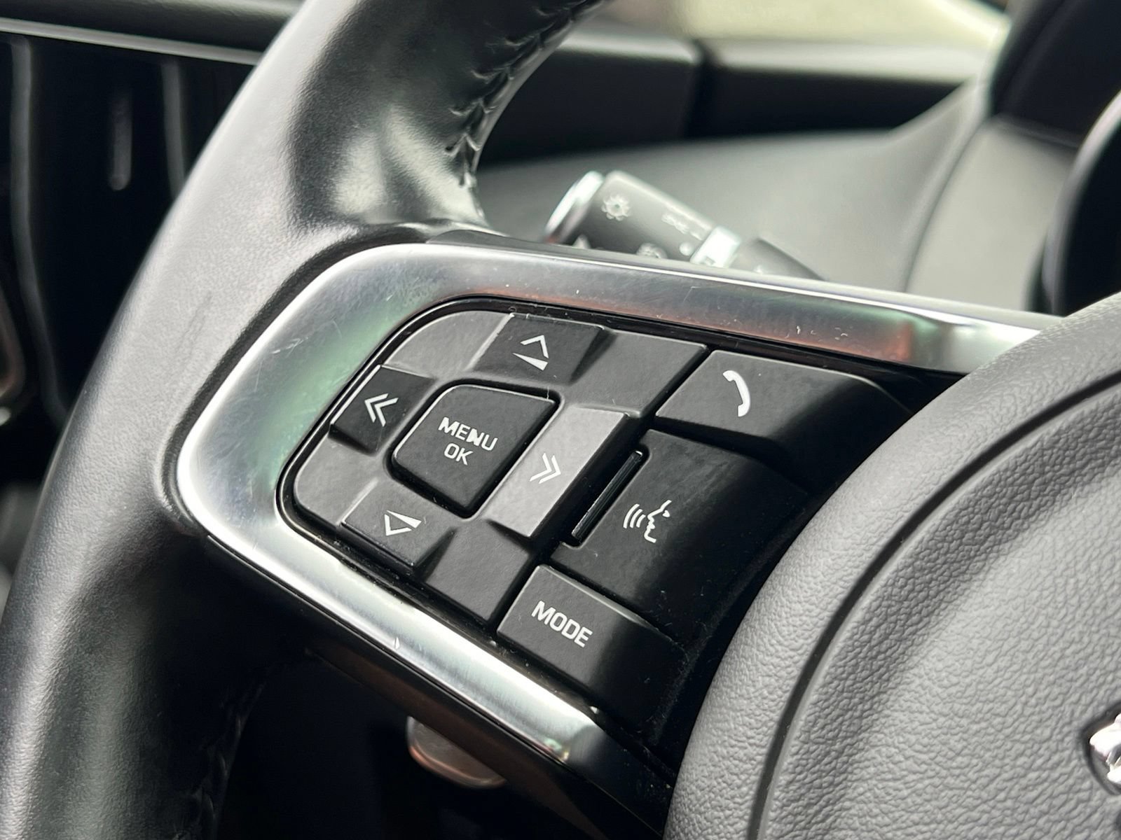 Used 2020 Jaguar F-PACE R-Sport AWD/4WD image 27