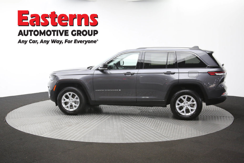 Used 2023 Jeep Grand Cherokee Limited AWD/4WD image 66