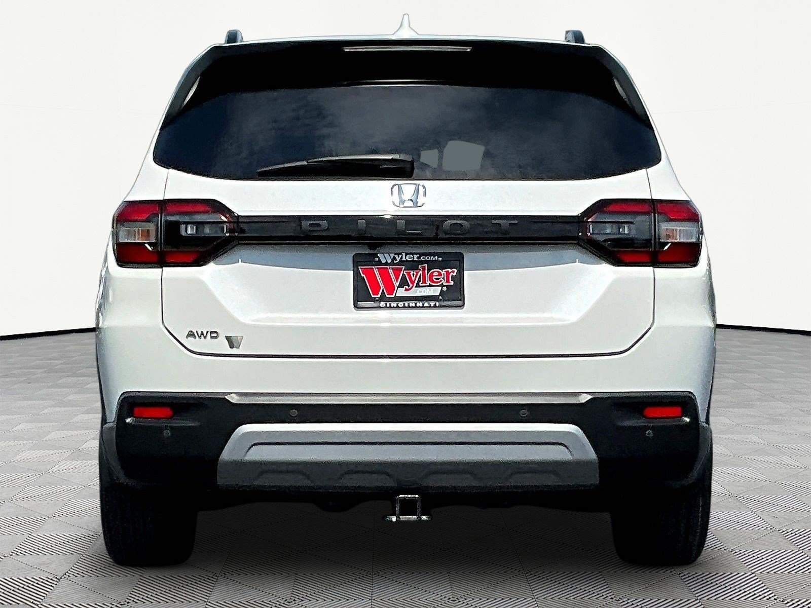 Used 2025 Honda Pilot EX-L image 5