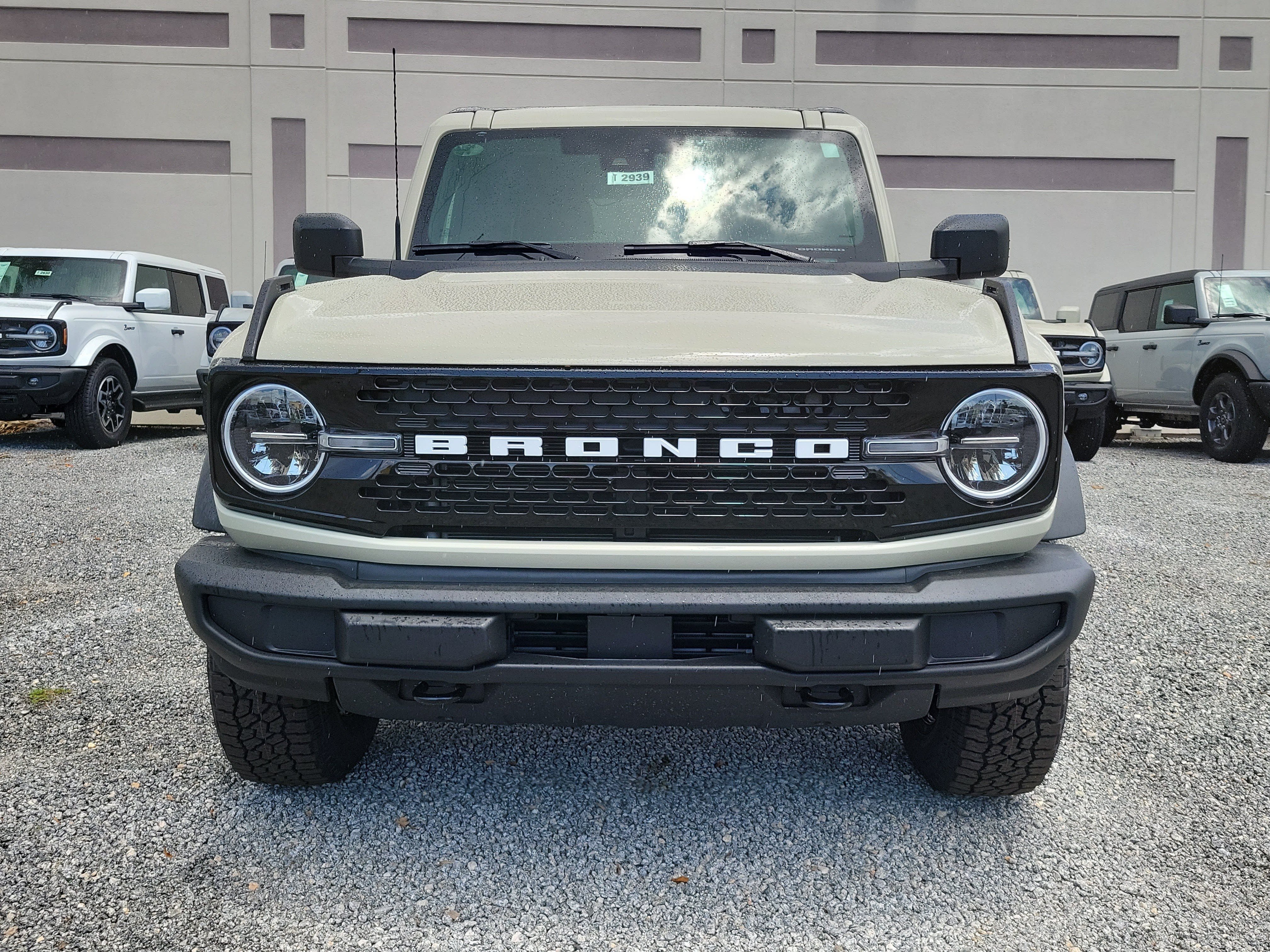 New 2026 Ford Bronco Big Bend AWD/4WD image 3