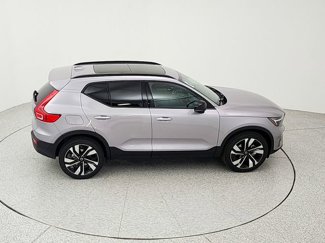 New 2026 Volvo XC40 B5 Plus w/ Climate Package AWD/4WD image 16