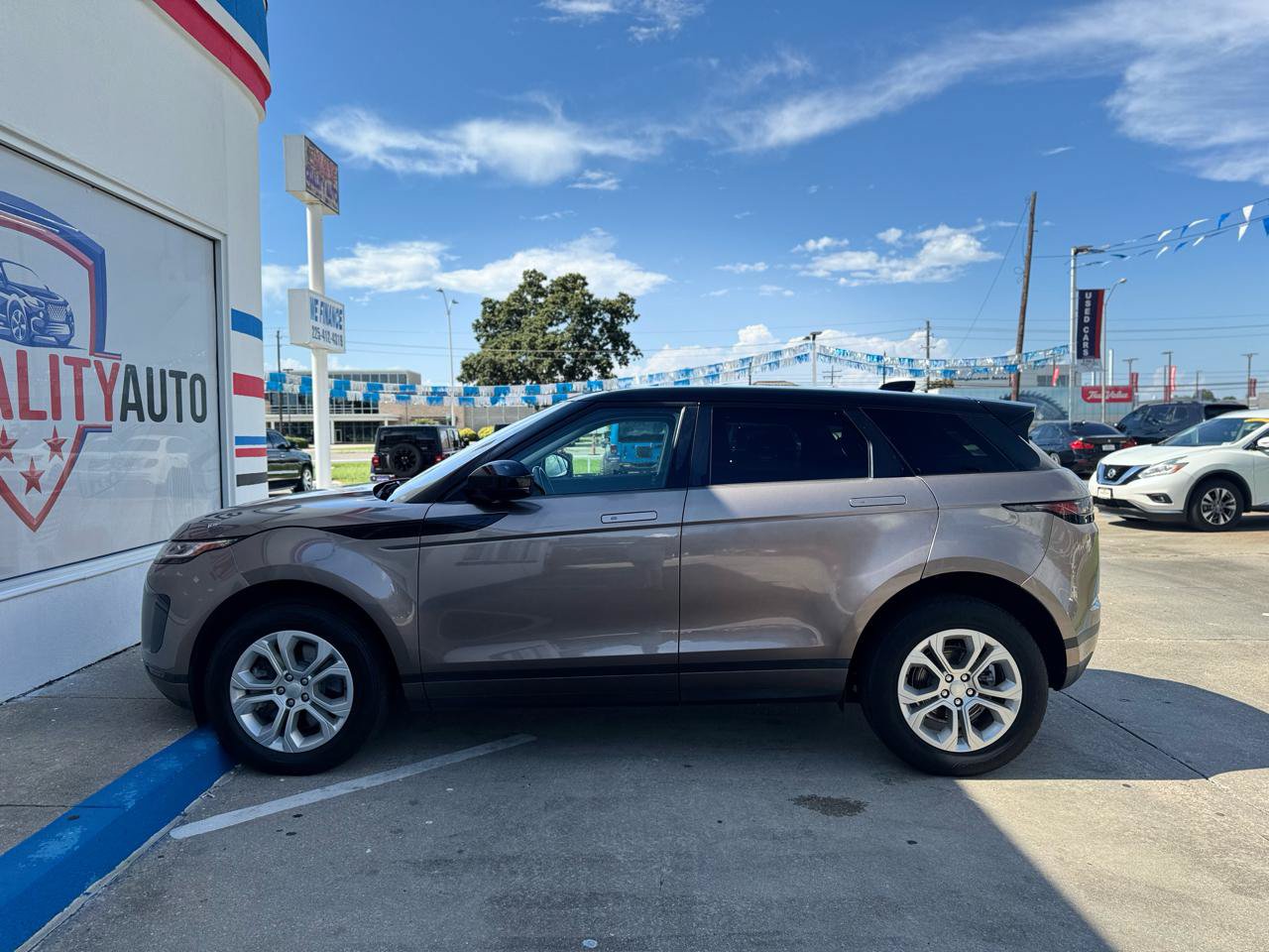 Used 2020 Land Rover Range Rover Evoque S AWD/4WD image 23
