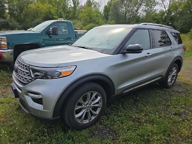 Used 2023 Ford Explorer Limited w/ Limited Technology Package AWD/4WD image 3