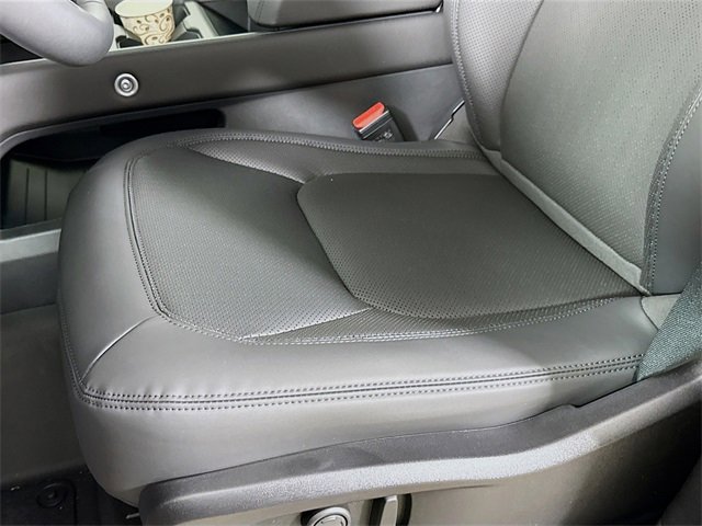 New 2026 Land Rover Defender 110 X-Dynamic SE image 22