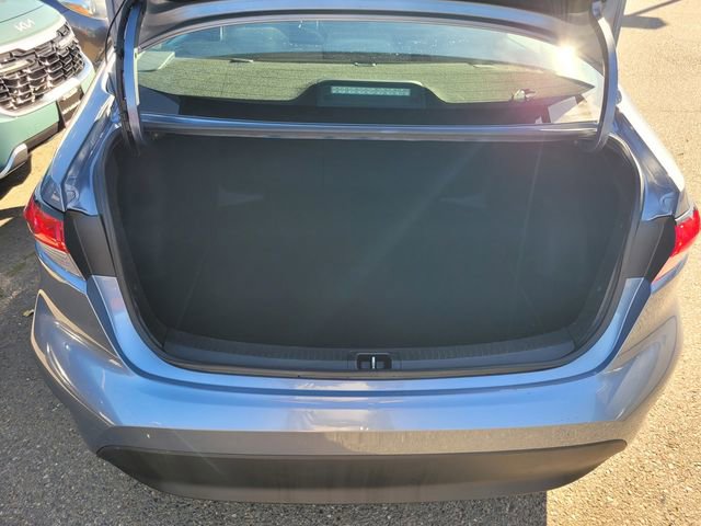 Used 2023 Toyota Corolla LE FWD image 8