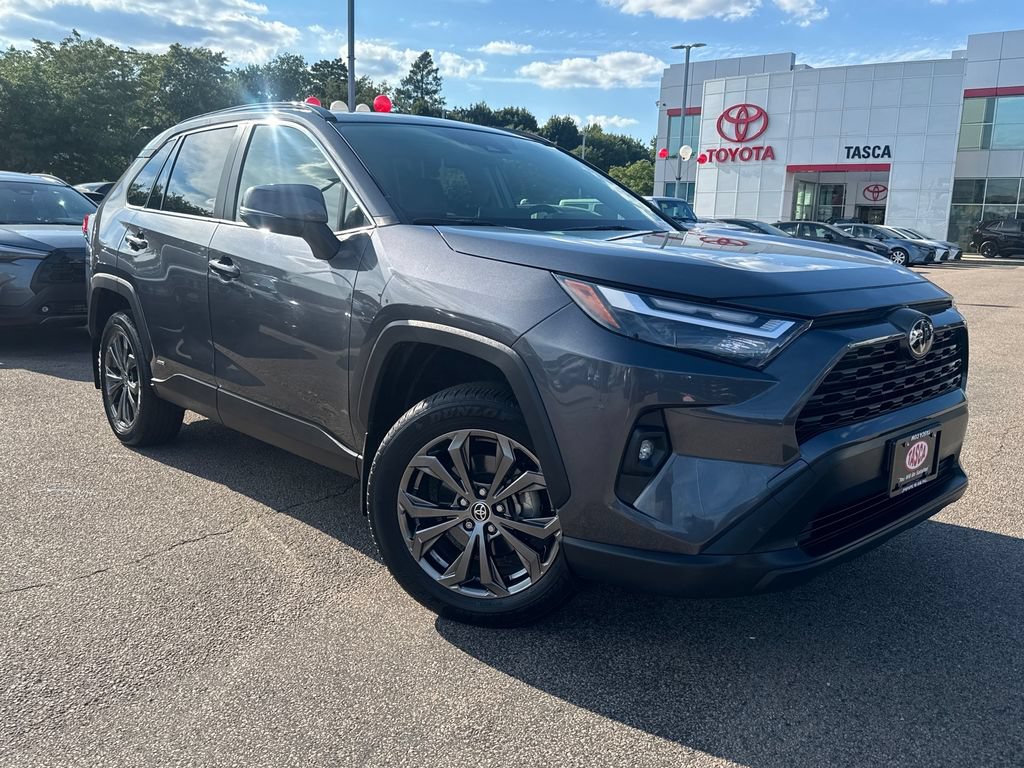 Used 2025 Toyota RAV4 XLE Premium w/ Weather Package