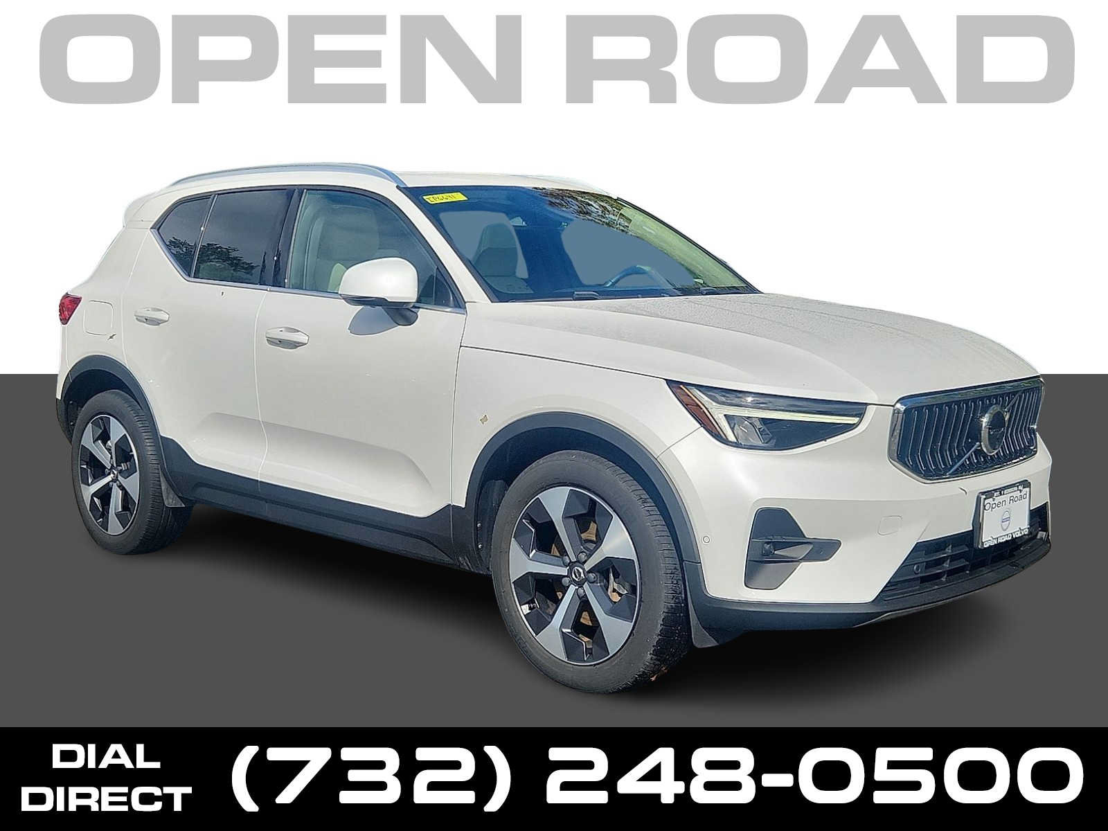 Used 2023 Volvo XC40 B5 Plus w/ Driver Assist Package AWD/4WD image 1