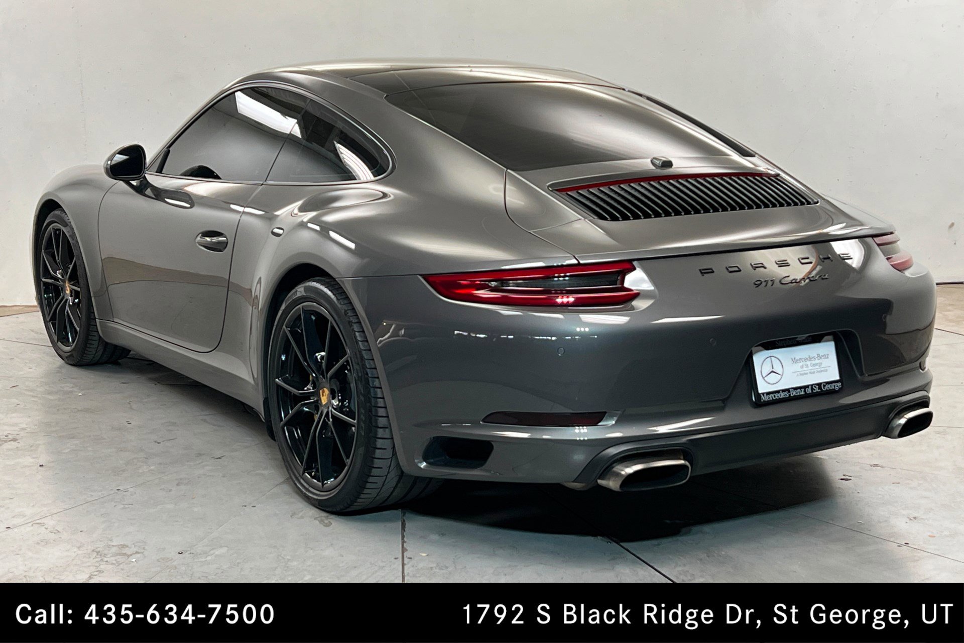 Used 2018 Porsche 911 Carrera RWD image 3