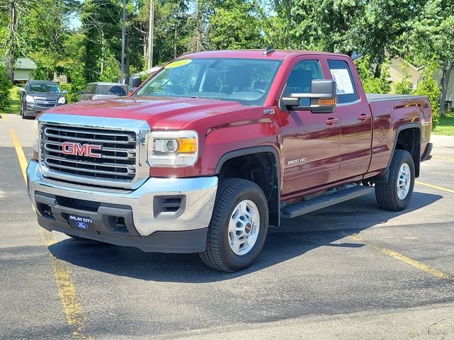 Used 2015 GMC Sierra 2500 SLE AWD/4WD image 2