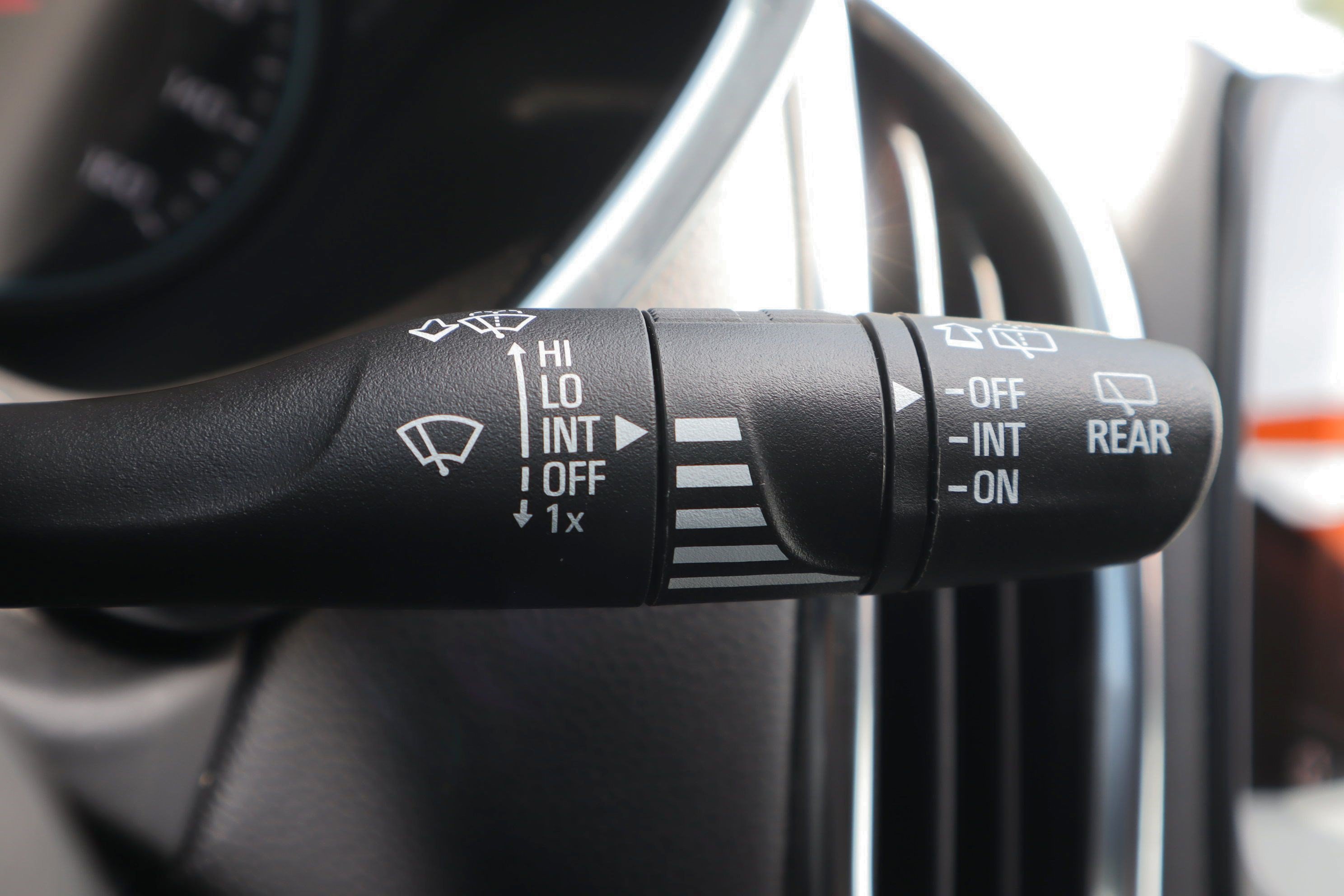 Used 2024 Chevrolet Equinox LT FWD image 22
