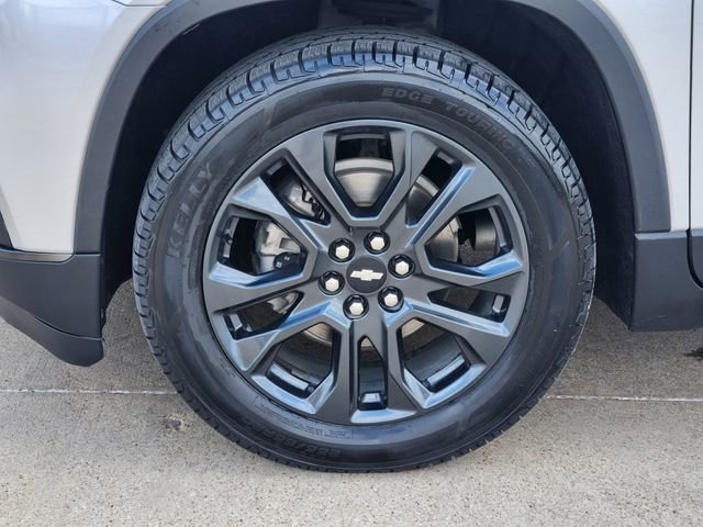Used 2021 Chevrolet Traverse RS w/ LPO, Floor Liner Package FWD image 17
