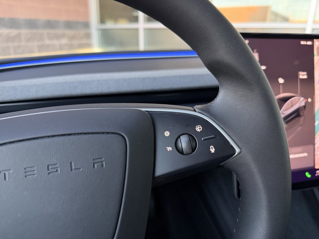 Used 2025 Tesla Model 3 image 36