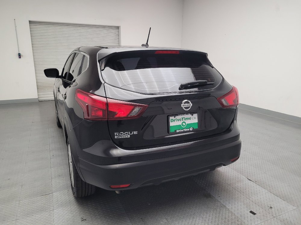Used 2017 Nissan Rogue Sport S image 6