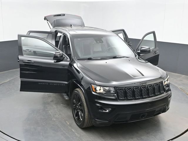 Used 2021 Jeep Grand Cherokee Laredo X AWD/4WD image 47