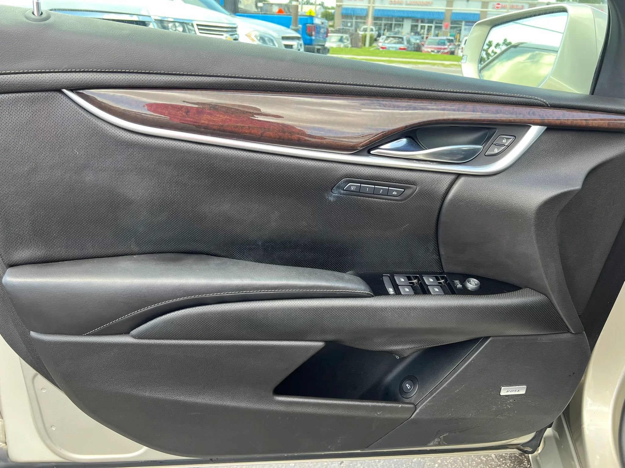Used 2013 Cadillac XTS Premium FWD image 8