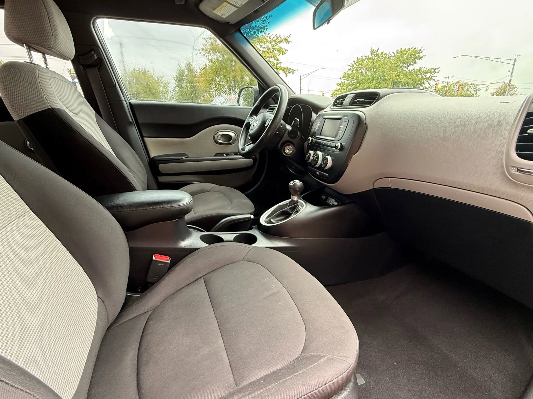 Used 2017 Kia Soul image 12