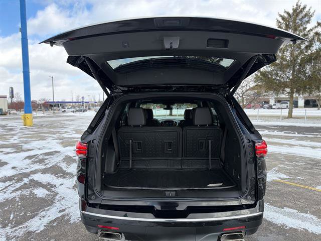 Certified 2023 Chevrolet Traverse Premier image 42