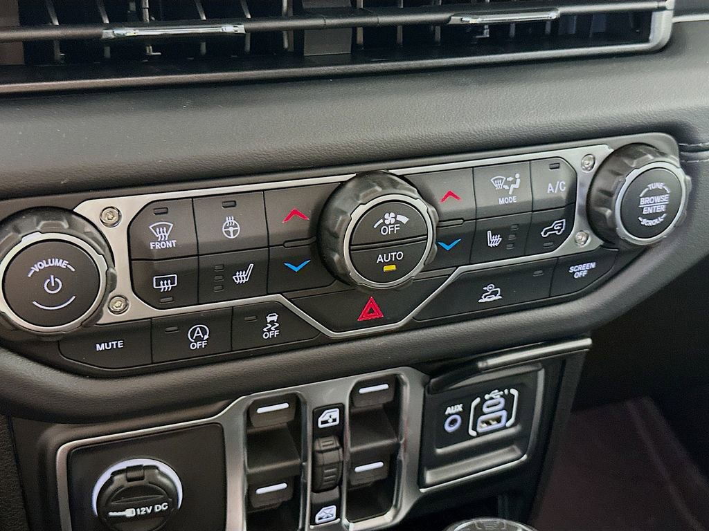 New 2026 Jeep Gladiator Sport AWD/4WD image 15