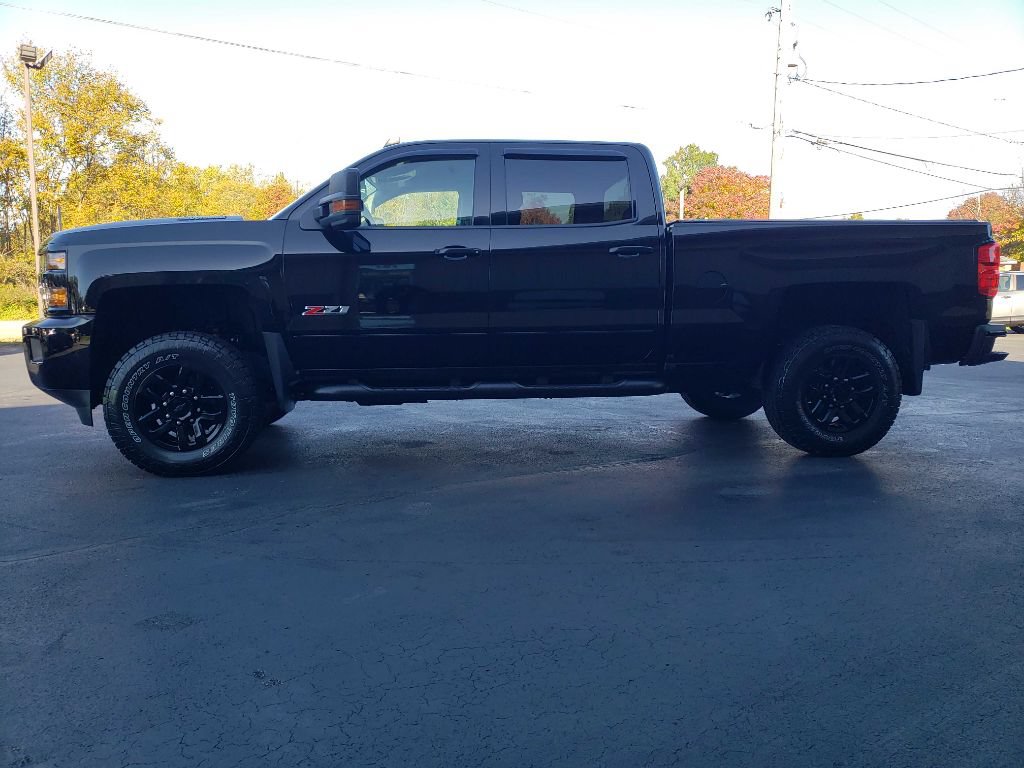 Used 2017 Chevrolet Silverado 2500 LTZ w/ Duramax Plus Package AWD/4WD image 4