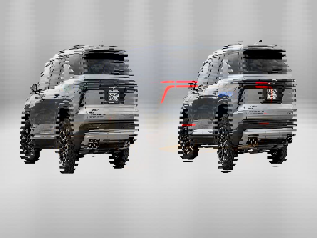 Used 2024 Chevrolet Traverse Z71 image 8