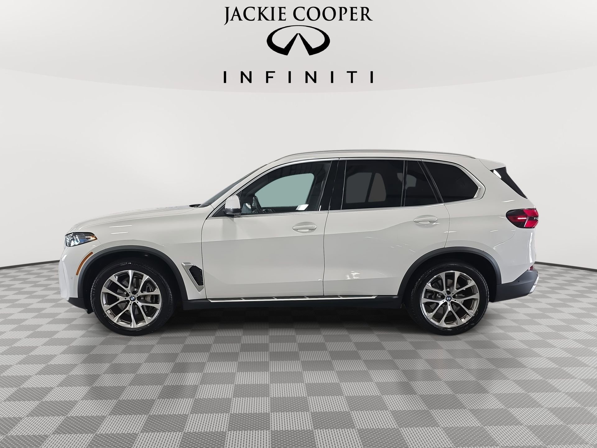 Used 2025 BMW X5 xDrive40i image 8