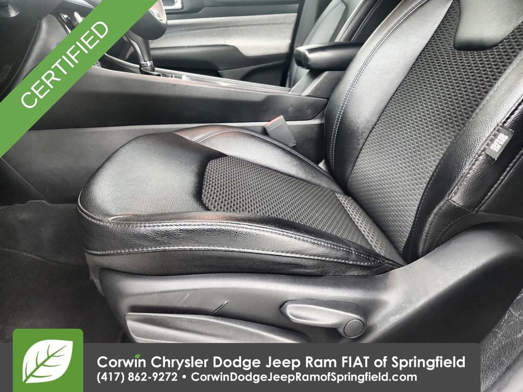 Used 2024 Jeep Compass Latitude image 20