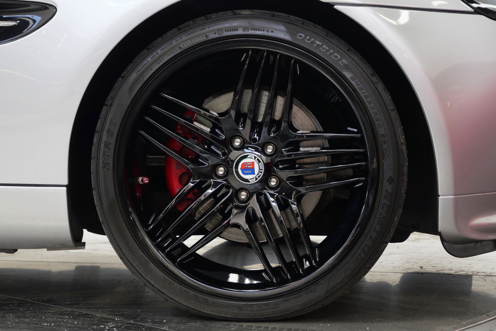 Used 2002 BMW Z8 RWD image 40