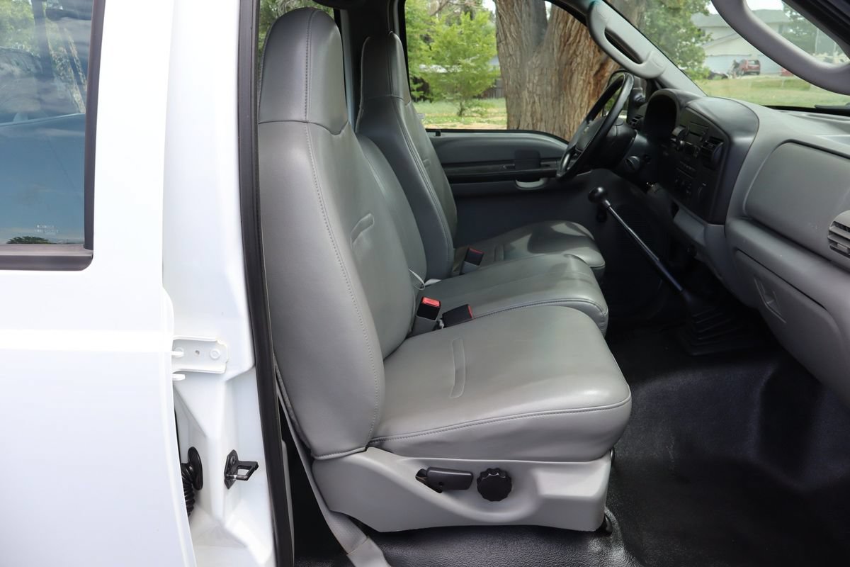 Used 2005 Ford F350 XL AWD/4WD image 23