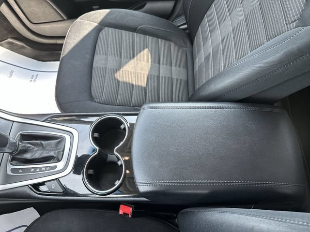 Used 2017 Ford Edge SEL AWD/4WD image 23
