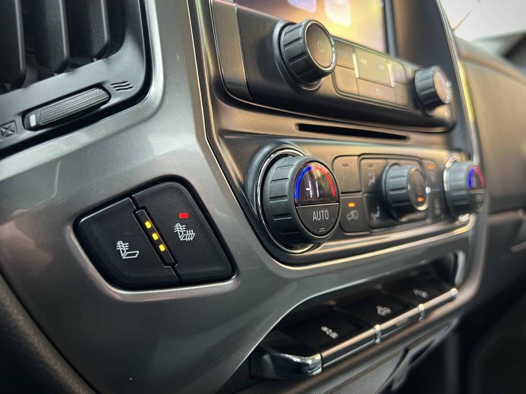 Used 2018 Chevrolet Silverado 1500 LT w/ All Star Edition image 63