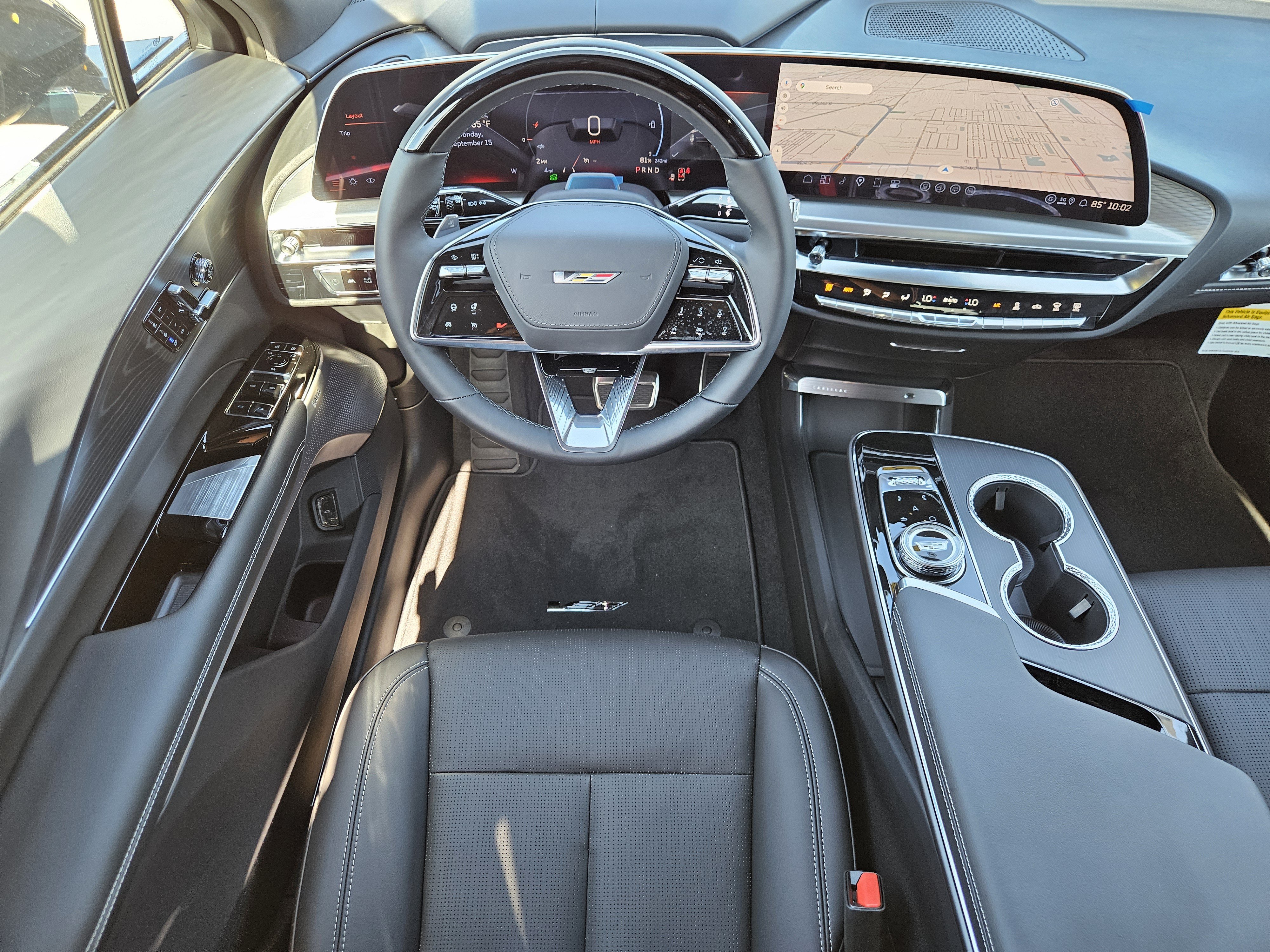 New 2026 Cadillac Lyriq V AWD/4WD image 16