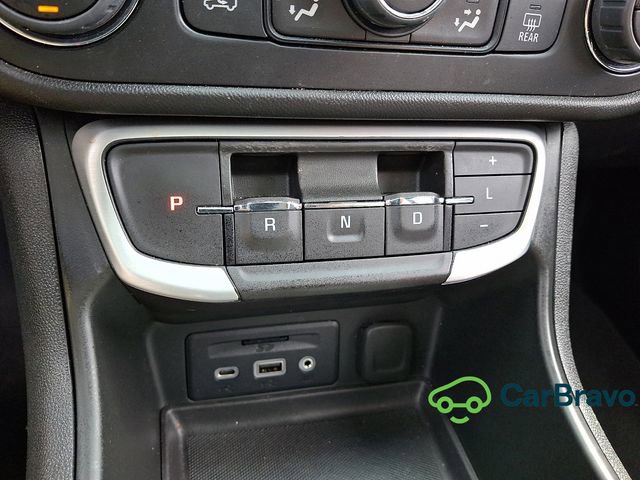 Certified 2022 GMC Terrain SLT w/ Infotainment Package II AWD/4WD image 15